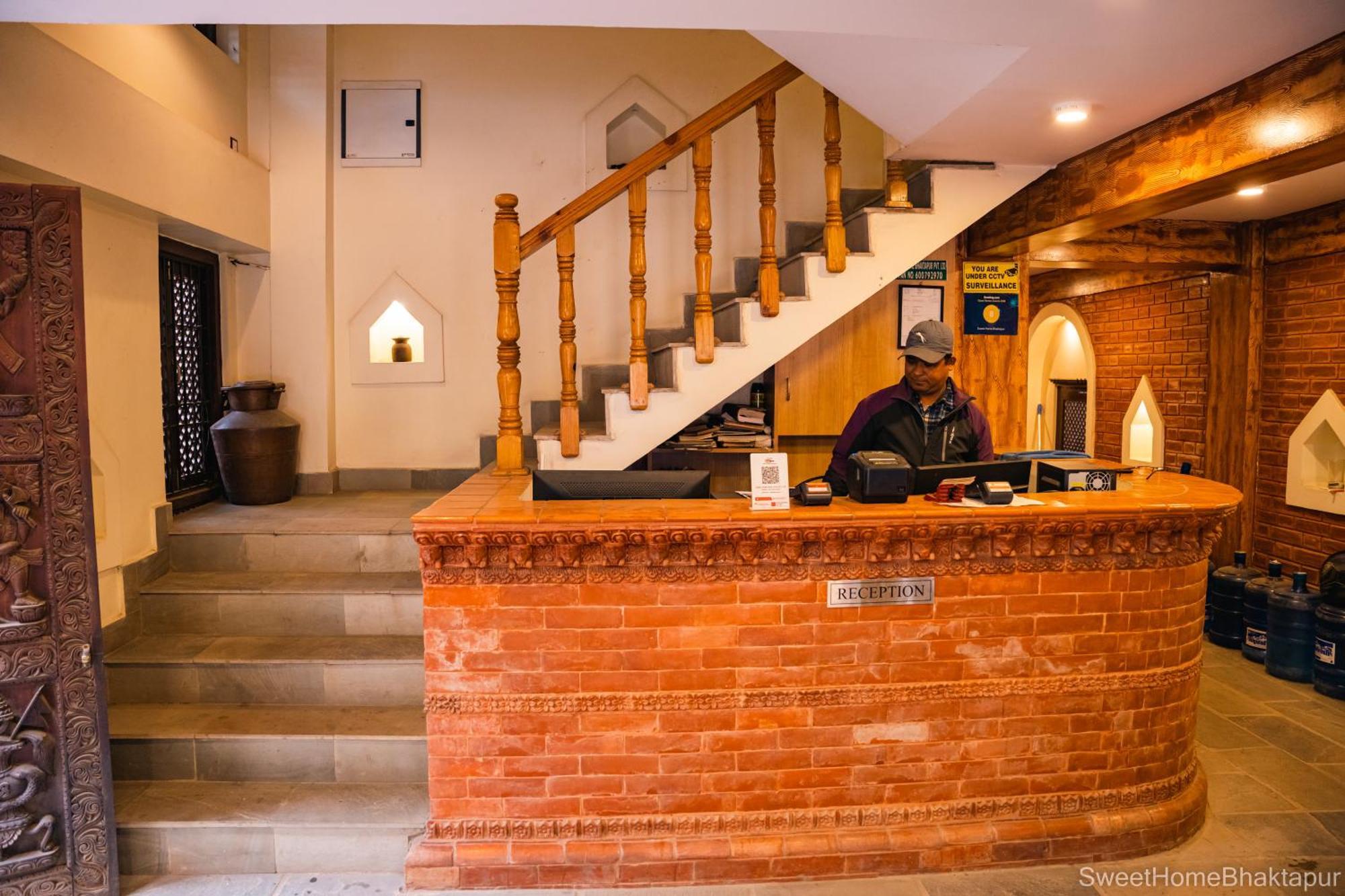 Hotel Sweet Home Bhatgoan Dış mekan fotoğraf