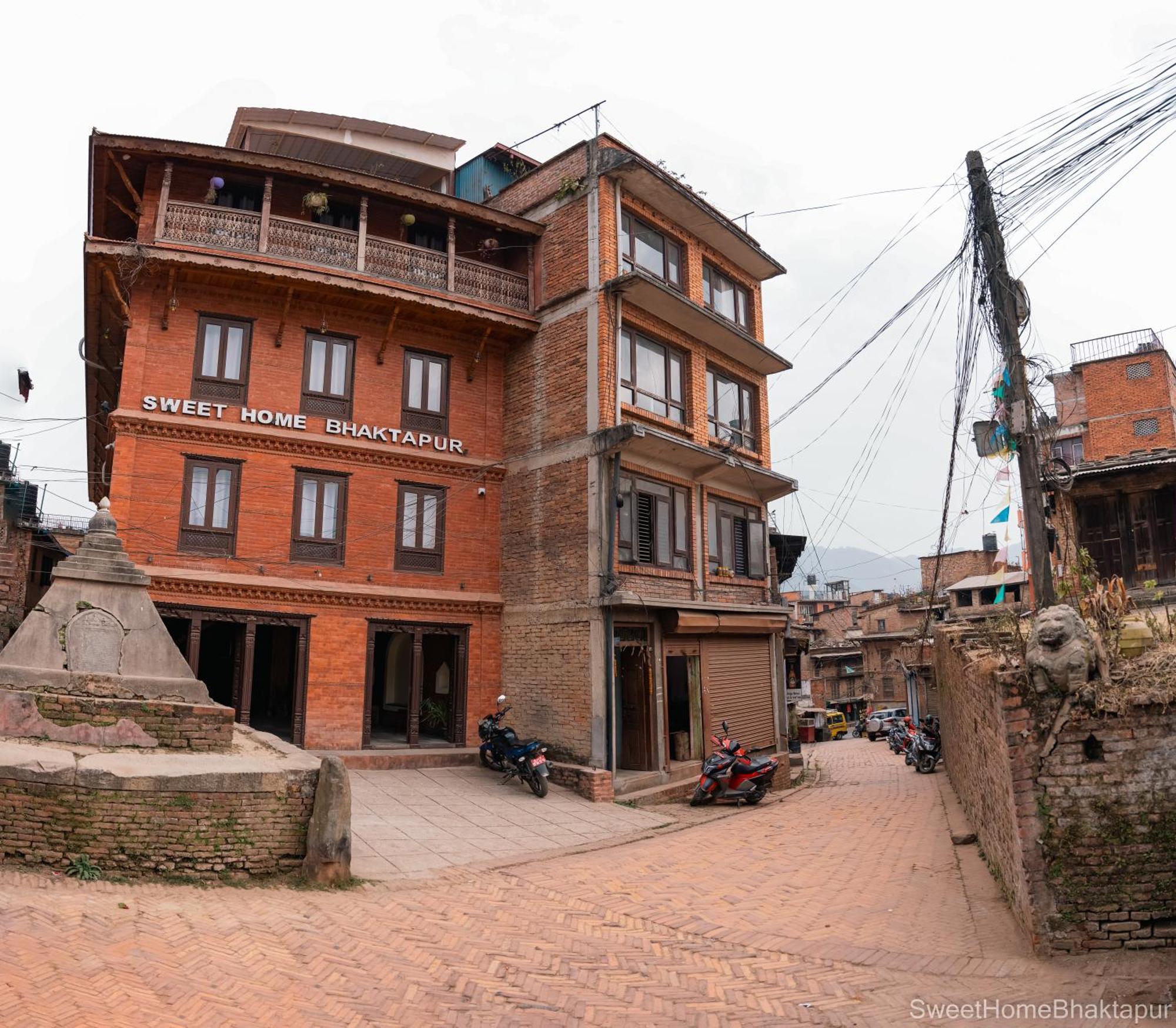 Hotel Sweet Home Bhatgoan Dış mekan fotoğraf