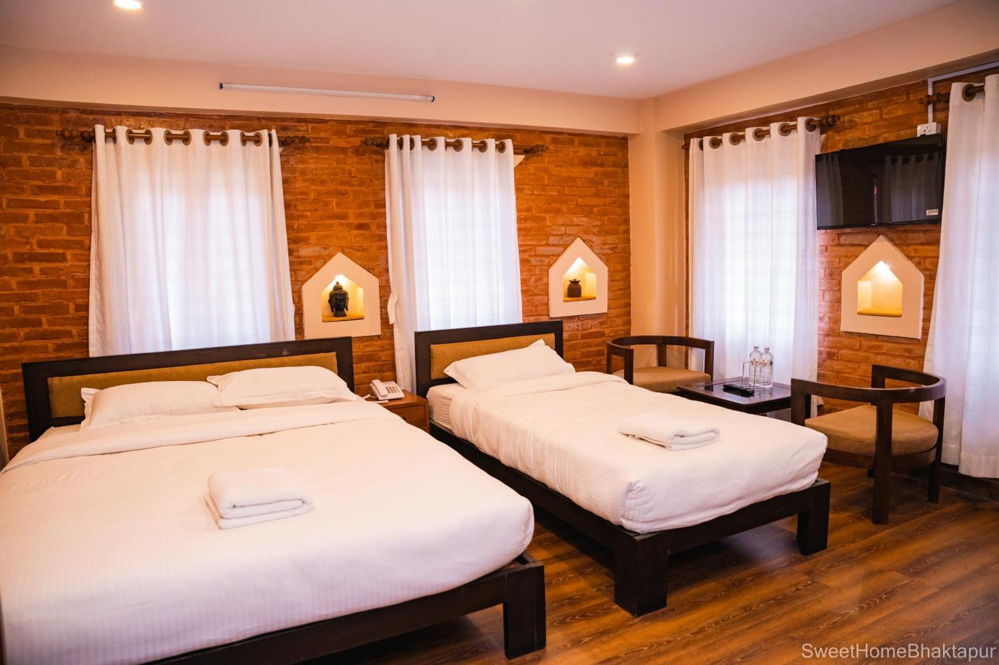 Hotel Sweet Home Bhatgoan Dış mekan fotoğraf