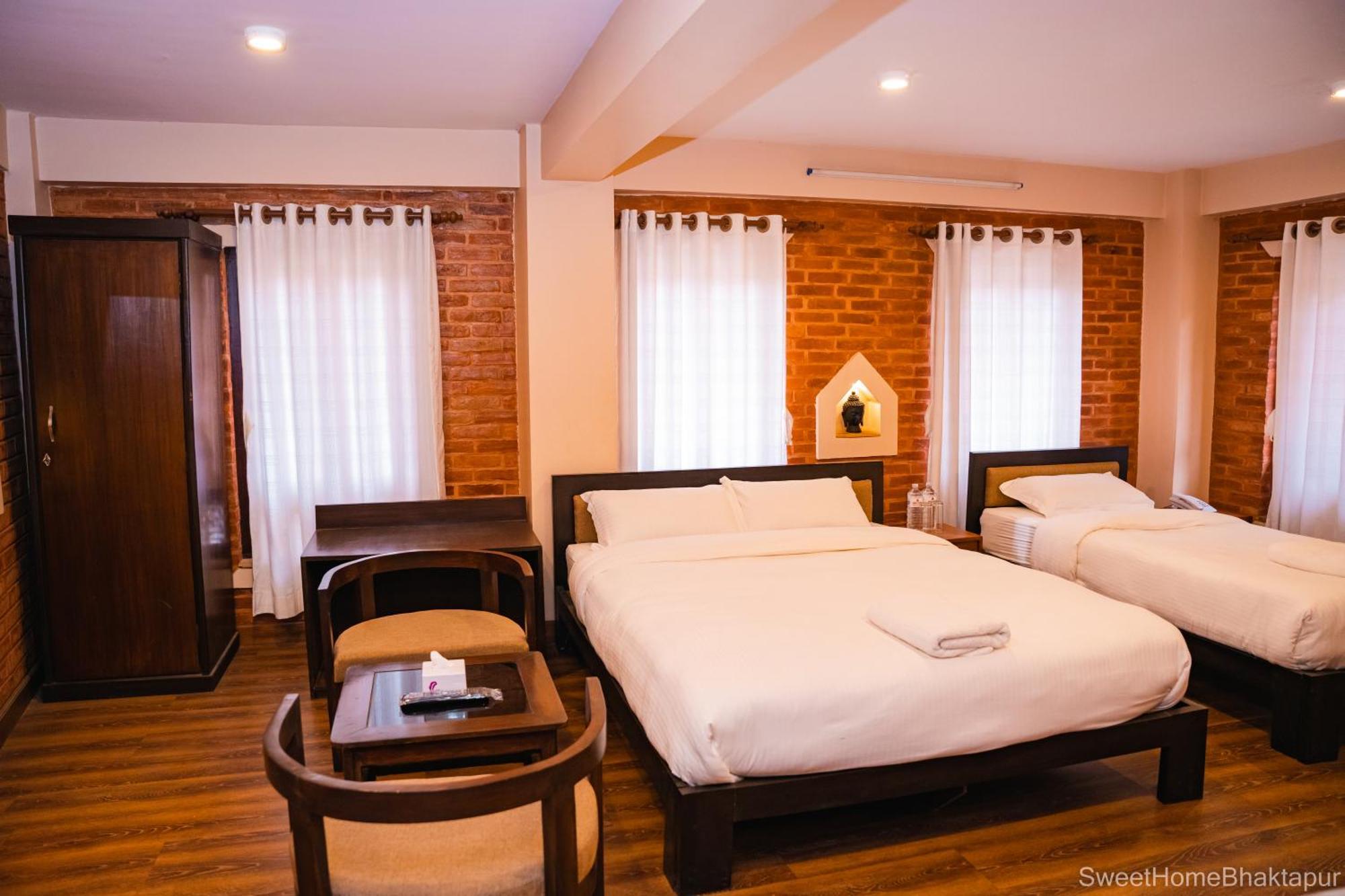 Hotel Sweet Home Bhatgoan Dış mekan fotoğraf